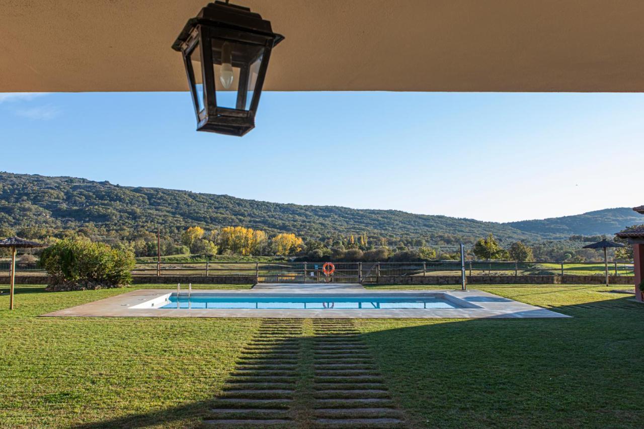 Casa Rural Los Tres Lugares San Martín de Trevejo Esterno foto