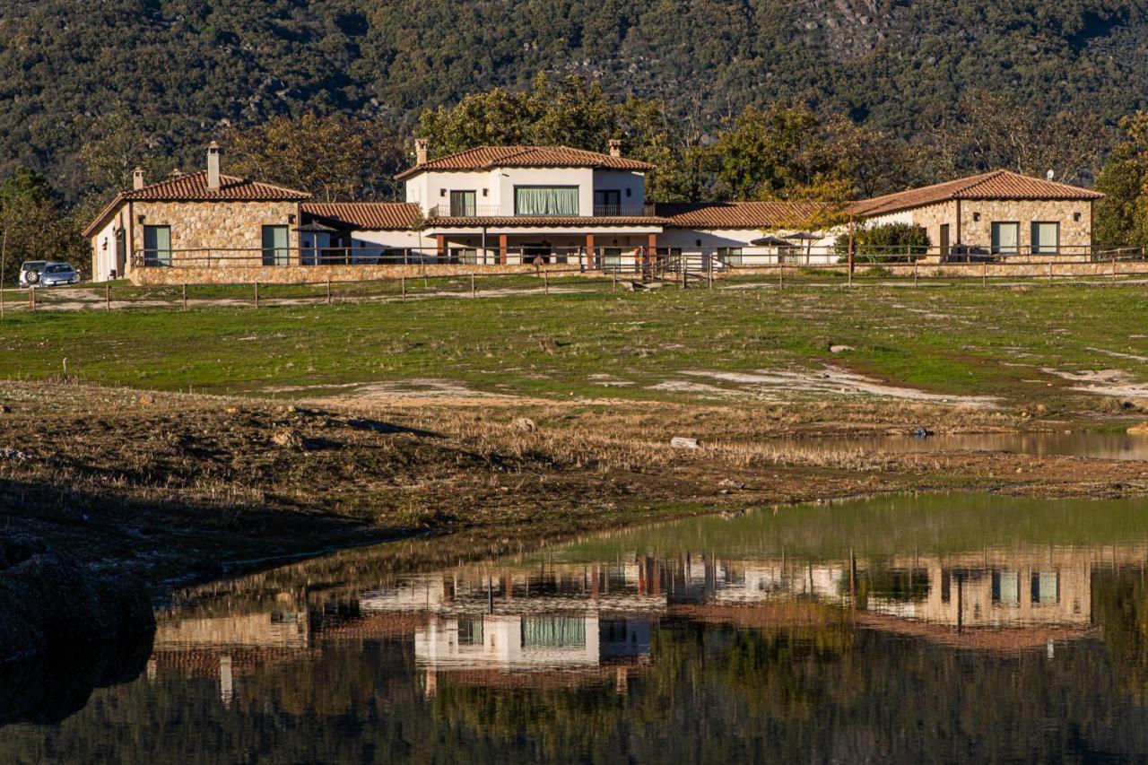 Casa Rural Los Tres Lugares San Martín de Trevejo Esterno foto